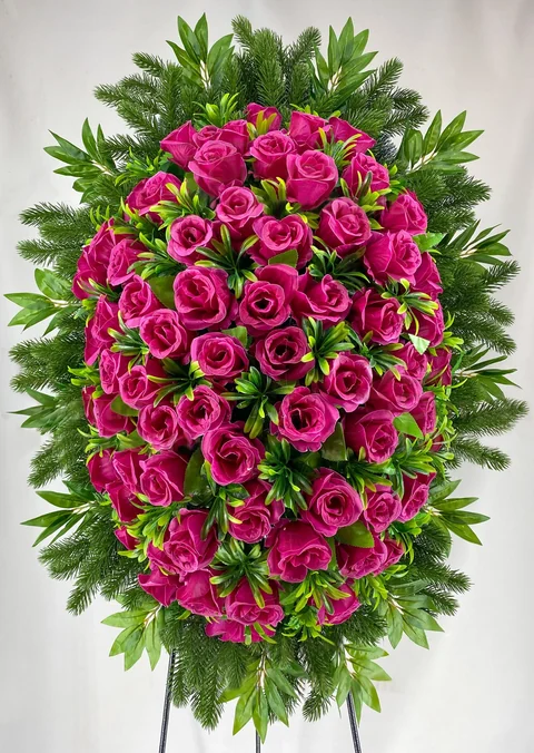 Искусственный венок «Овал малый экс с еловой веткой» — фото товара