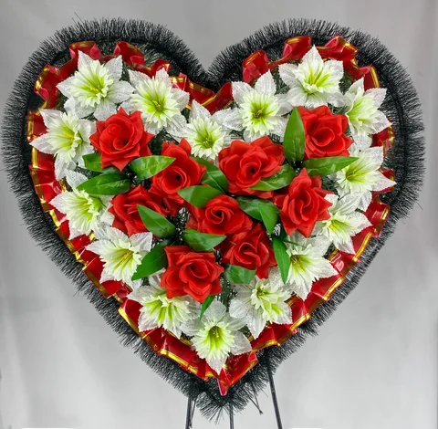 Искусственный венок «Сердце большое» — фото товара